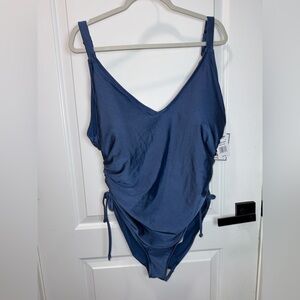 NWT Women’s California Sunshine Navy Blue 3X One-piece Swimsuit Ruched Sides